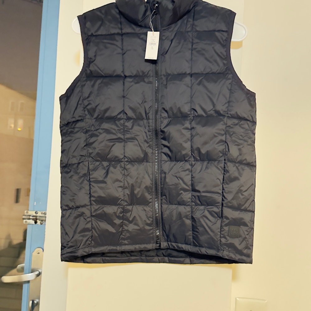 Old Navy Black Puffer Vest for Kids